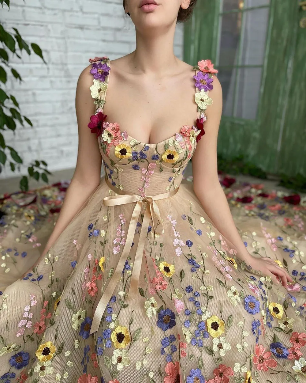 Floral ball gown wedding dress - Image 4