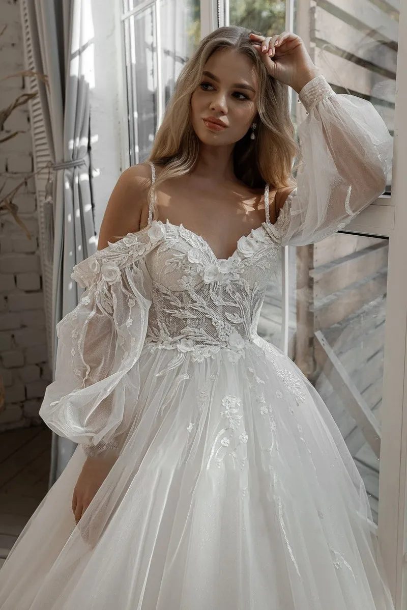 Rustic ball gown wedding dress - Image 3