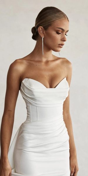 Corset trumpet wedding dress
