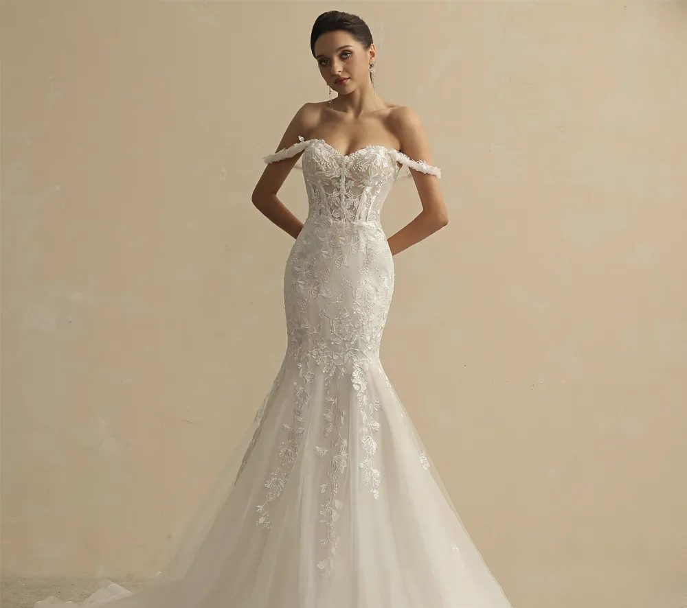 A line mermaid wedding dress - Image 5