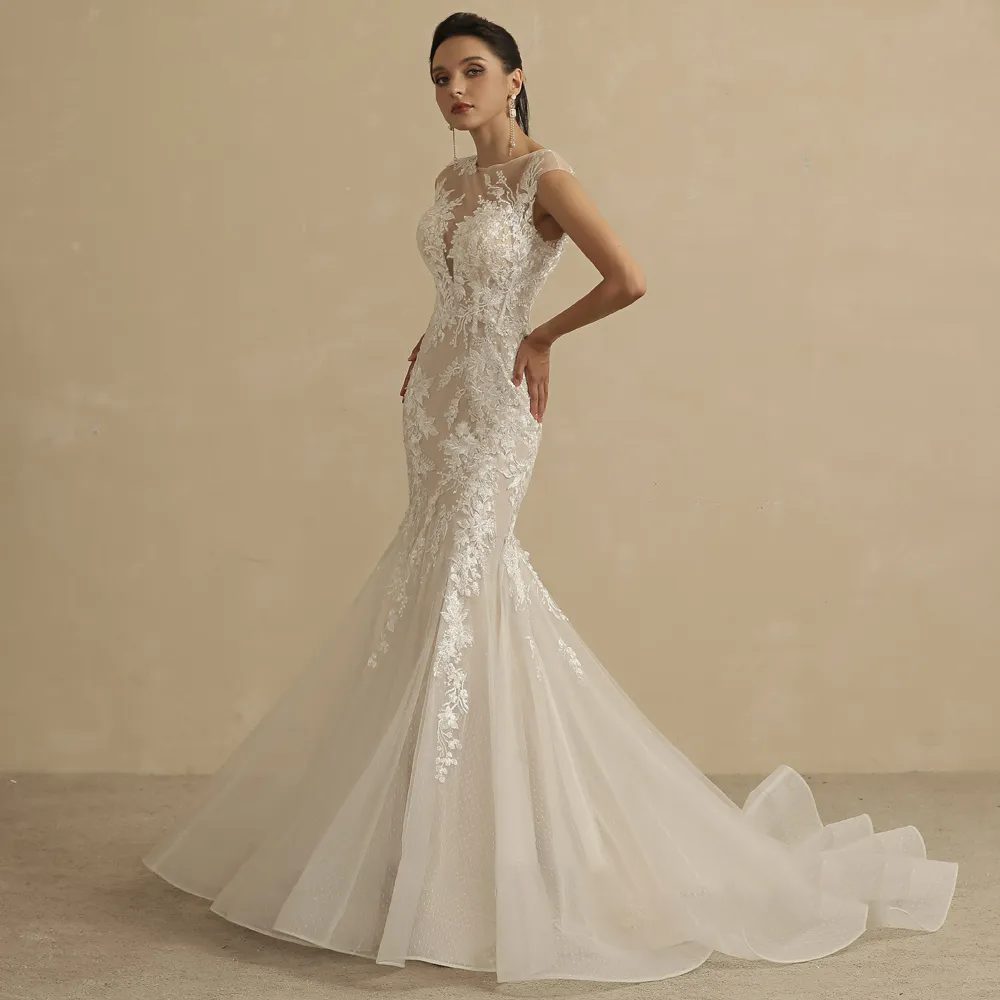 Lace mermaid wedding dress - Image 5