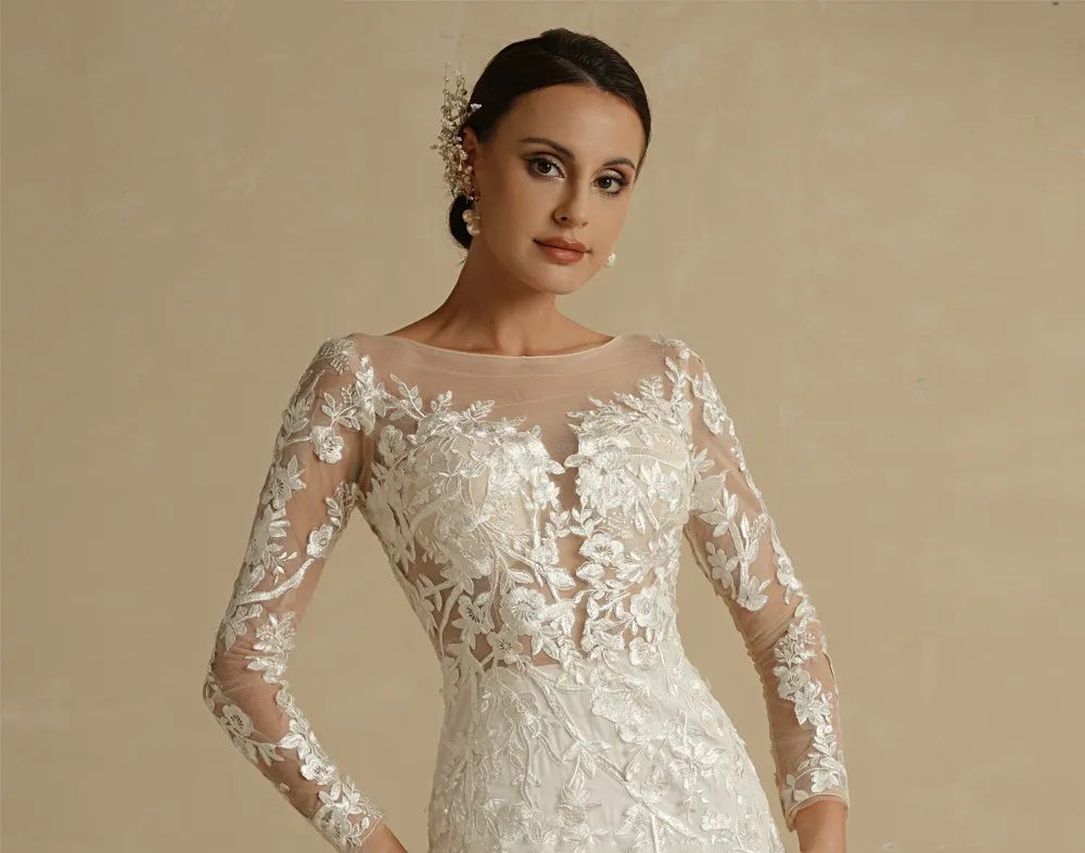 Long sleeve mermaid wedding dress - Image 3