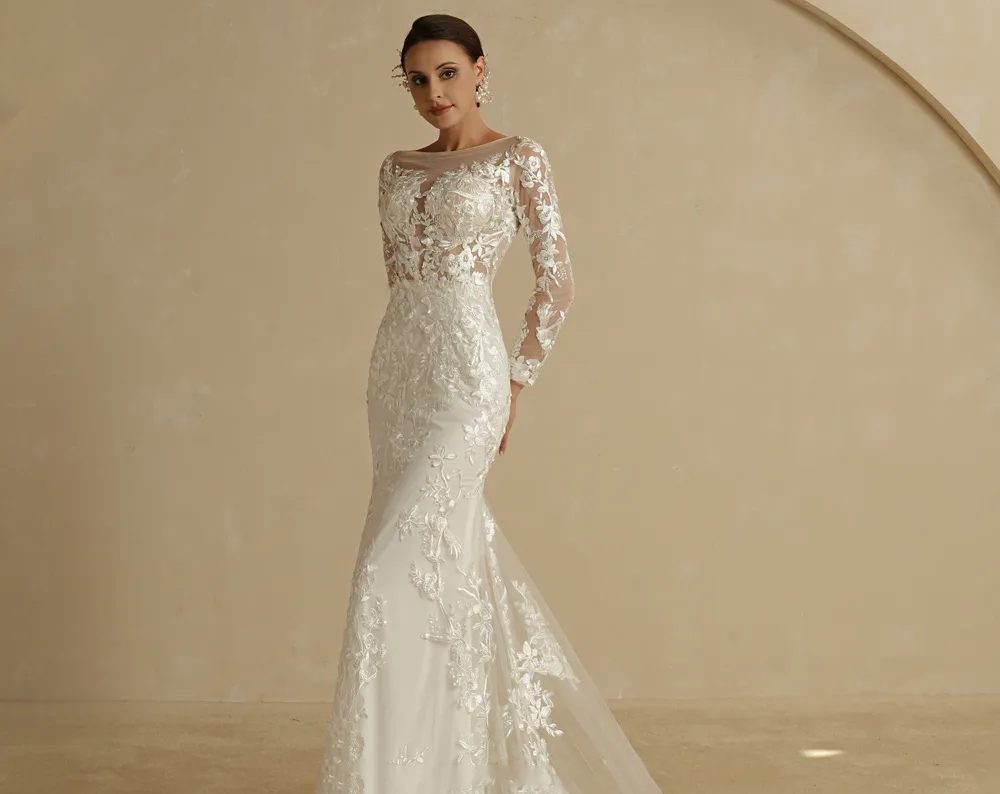 Long sleeve mermaid wedding dress