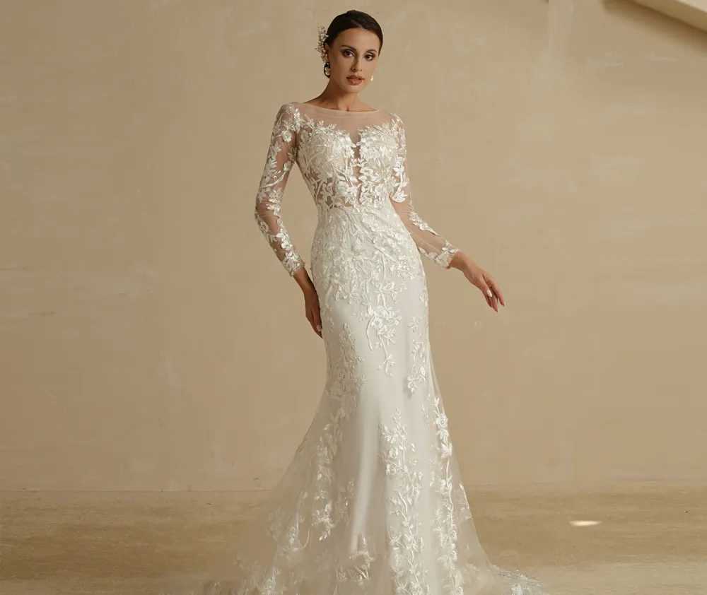 Long sleeve mermaid wedding dress - Image 5