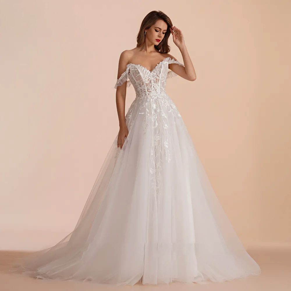 Backless boho wedding dress - Image 4
