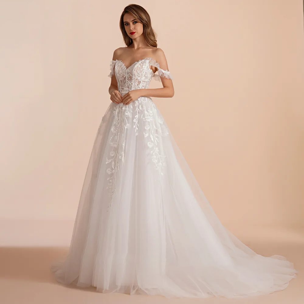 Backless boho wedding dress - Image 5