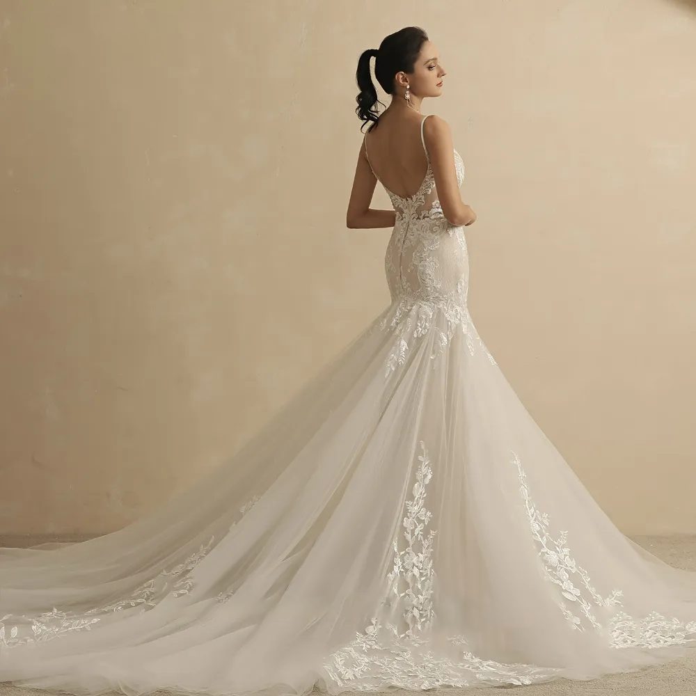 V neck mermaid wedding dress - Image 4