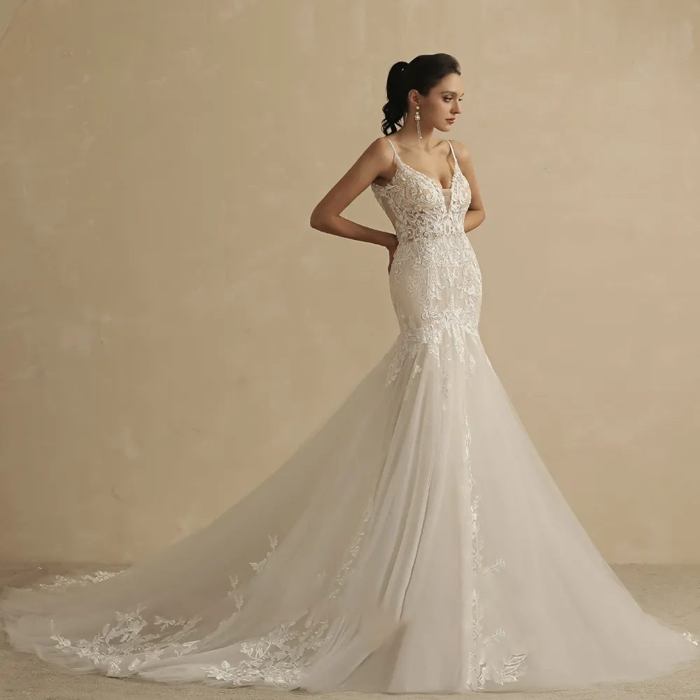 V neck mermaid wedding dress - Image 3