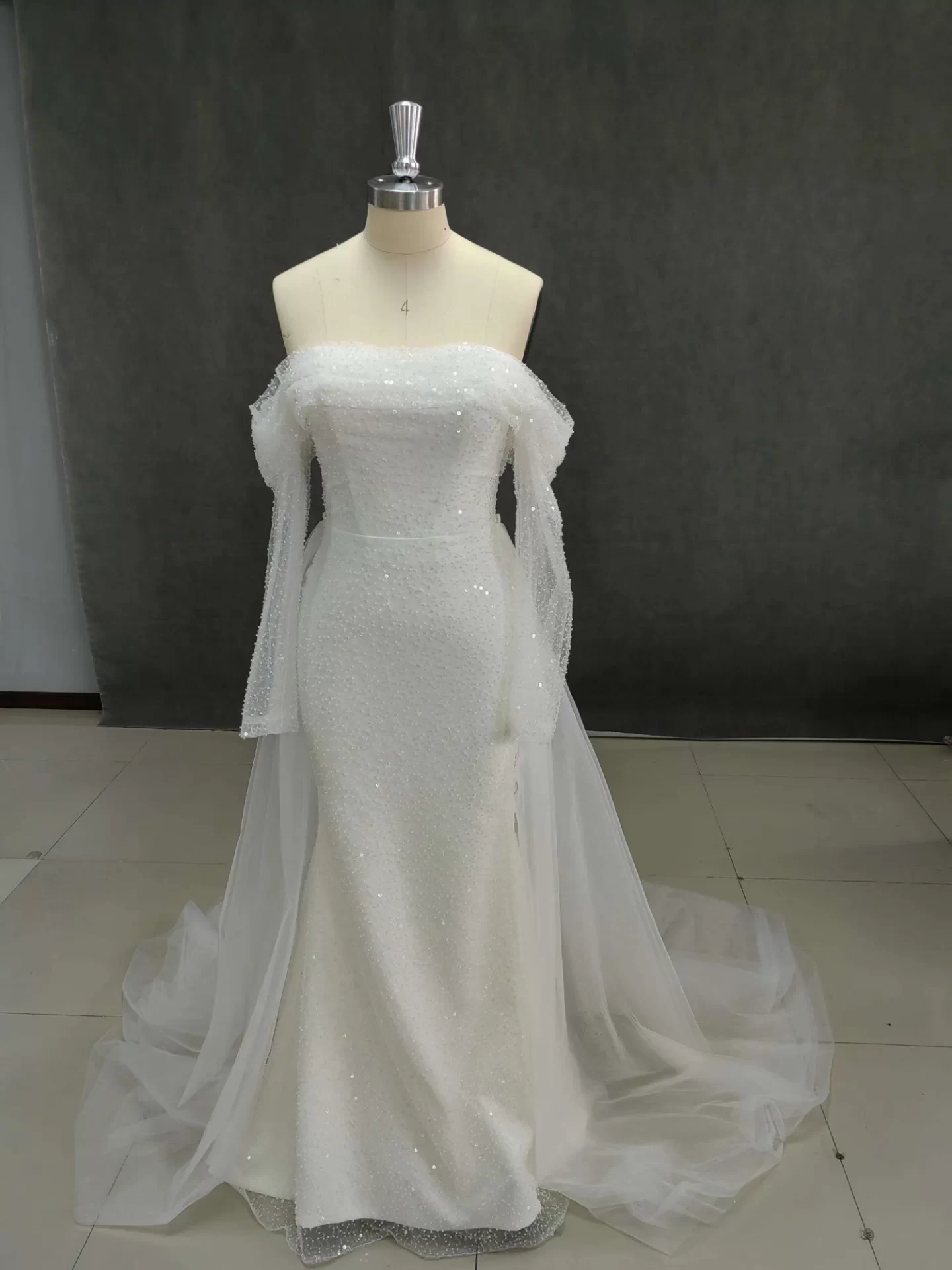 Beaded trumpet wedding dress - Image 5