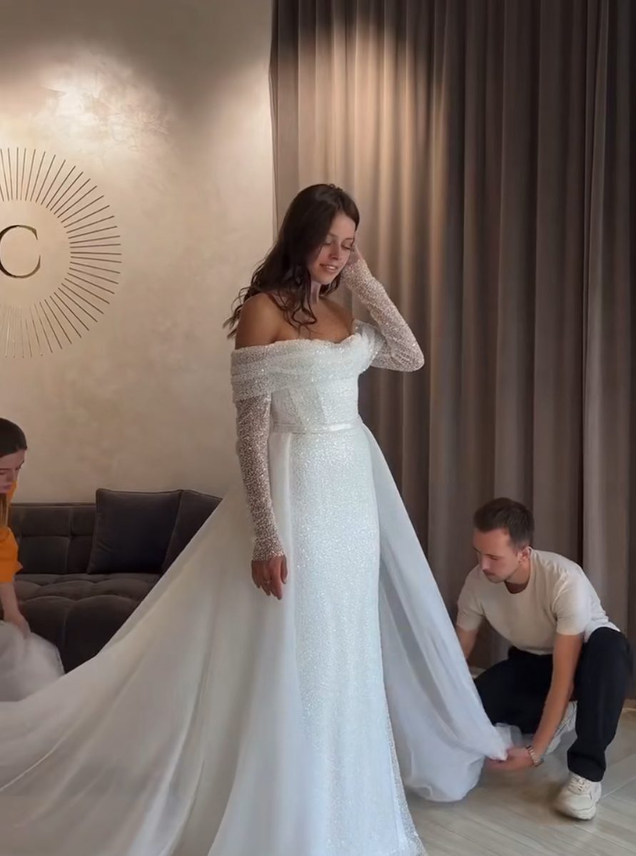 Beaded trumpet wedding dress - Image 10