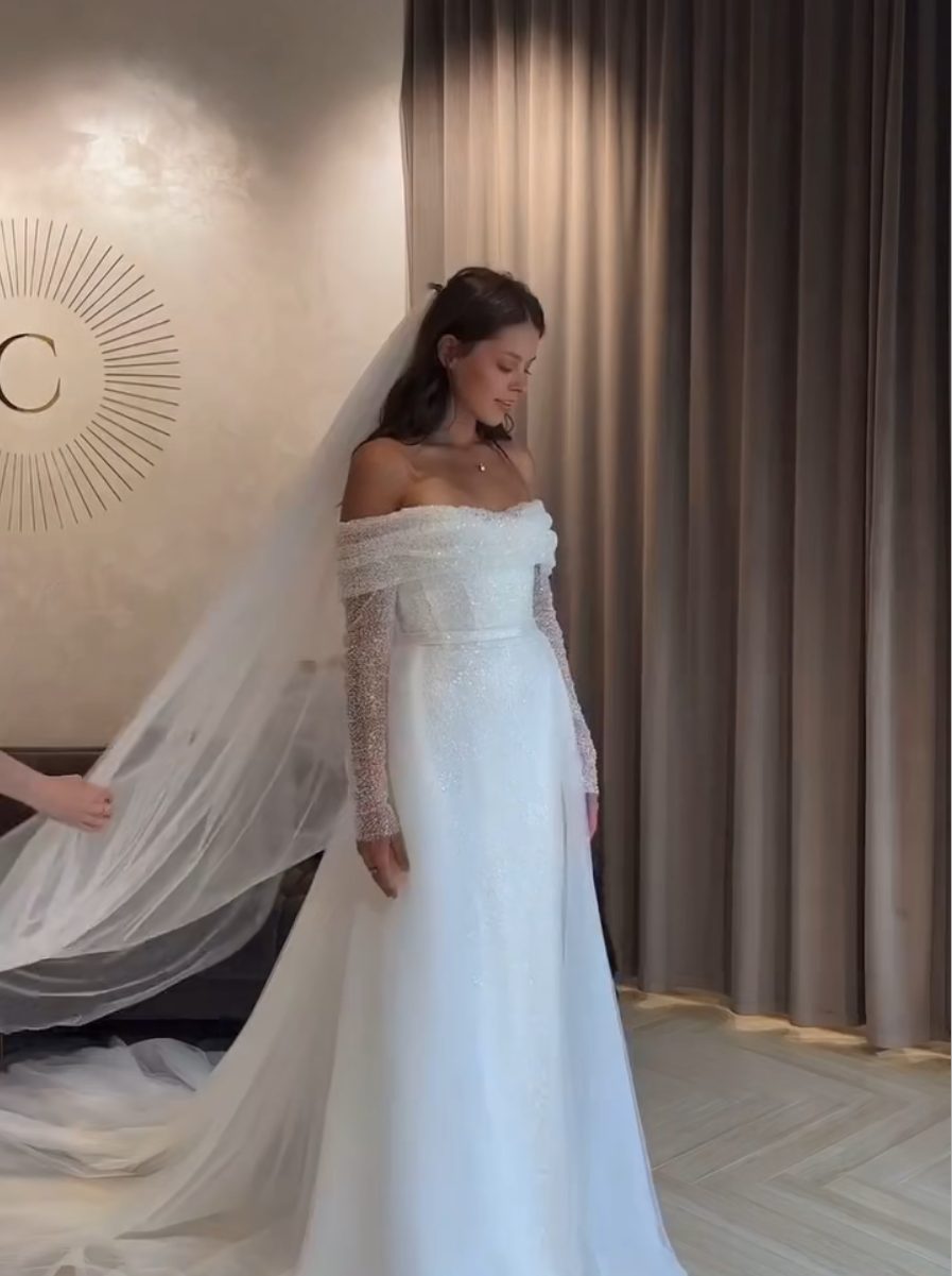 Beaded trumpet wedding dress - Image 9