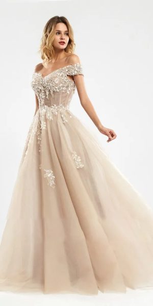 Vintage country wedding dress