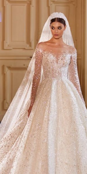 Sweetheart neckline princess wedding dress