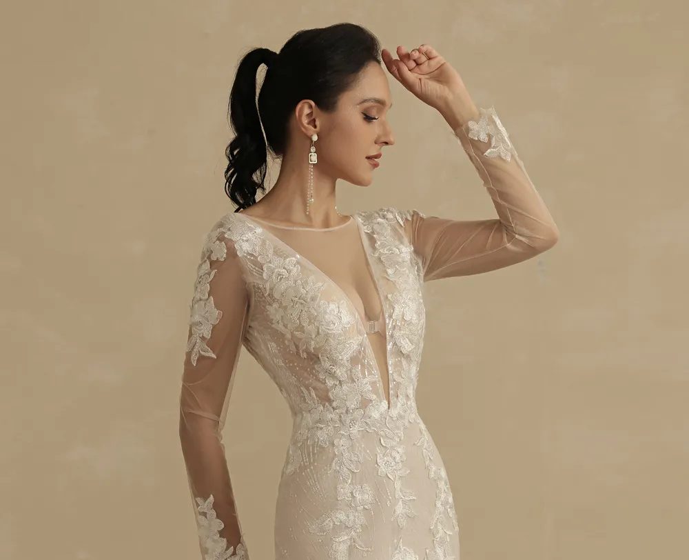 Lace trumpet wedding dress