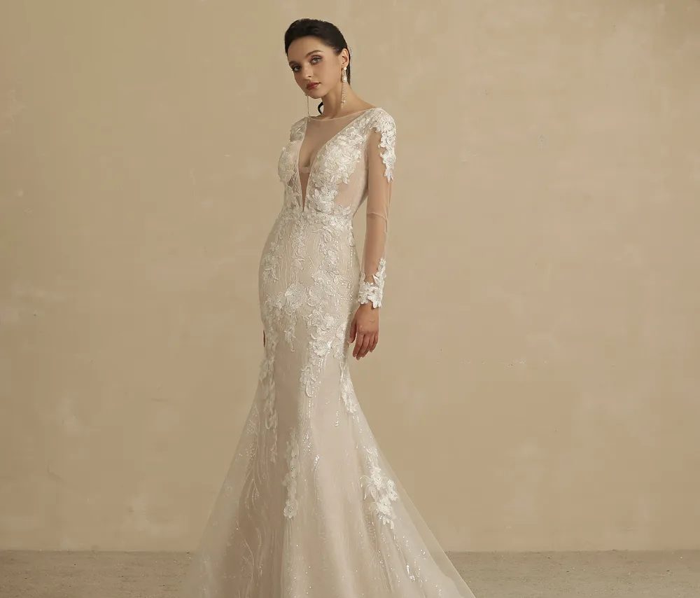 Lace trumpet wedding dress - Image 3