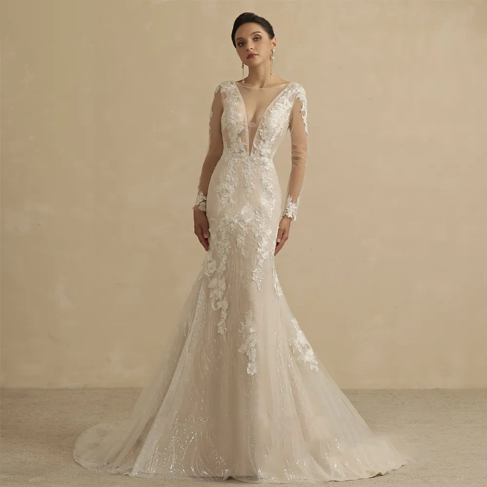 Lace trumpet wedding dress - Image 4
