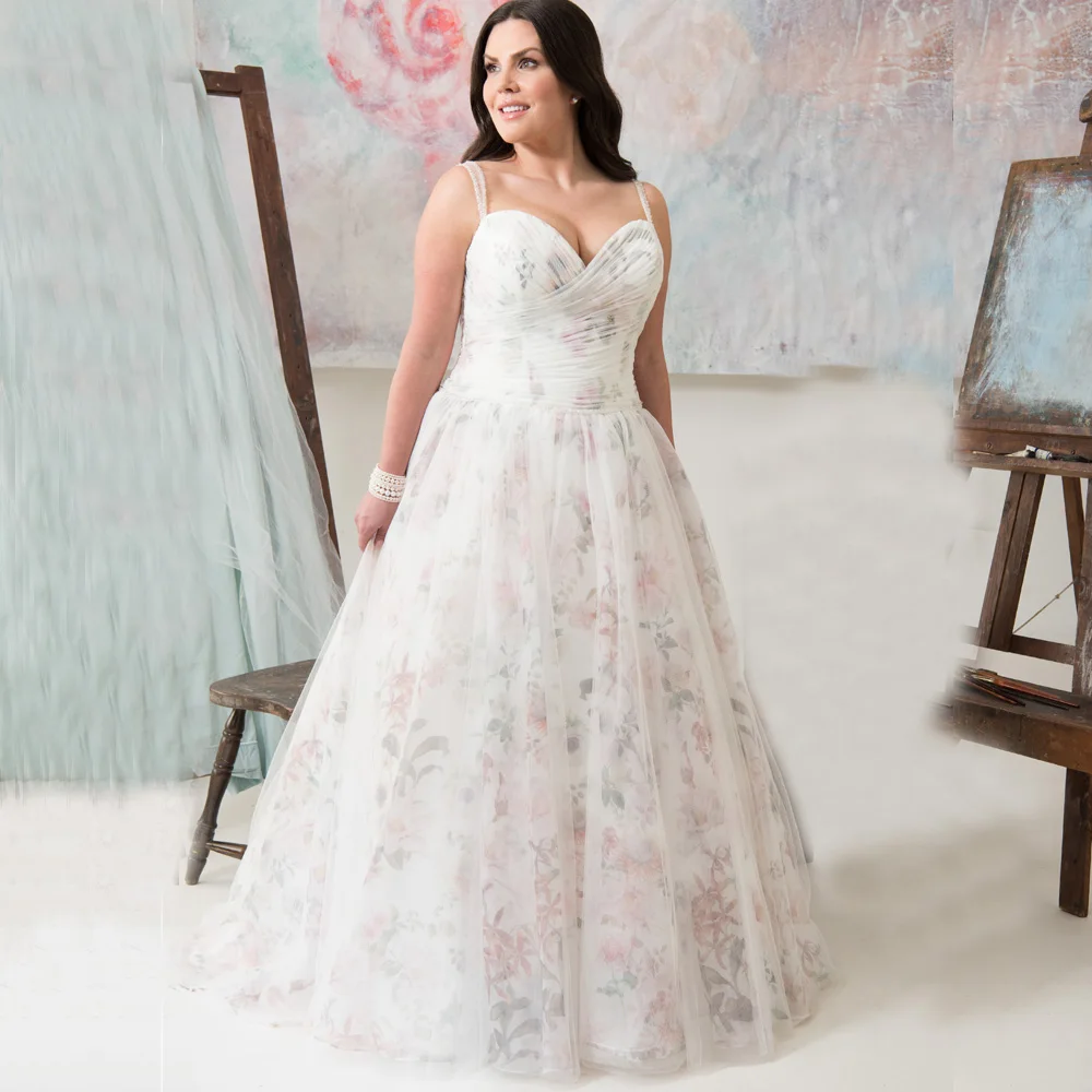 Plus size vintage wedding dress