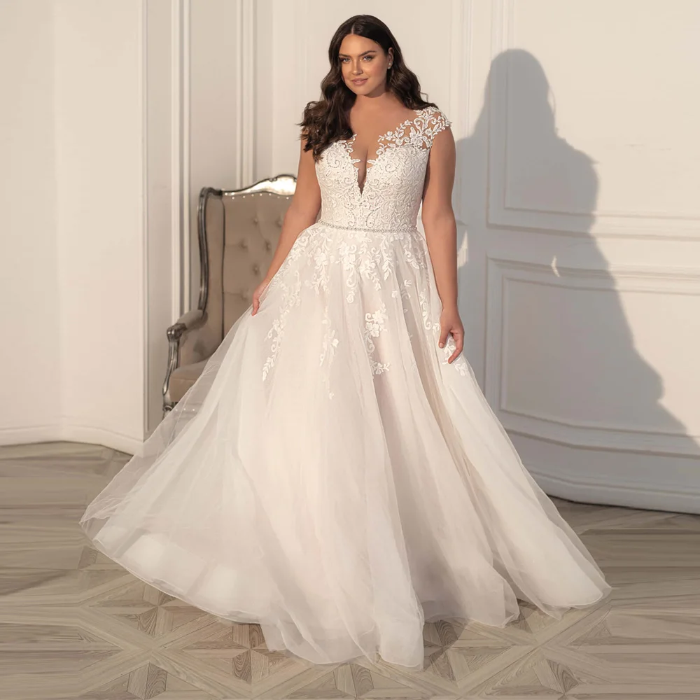 Sweetheart neckline plus size wedding dress