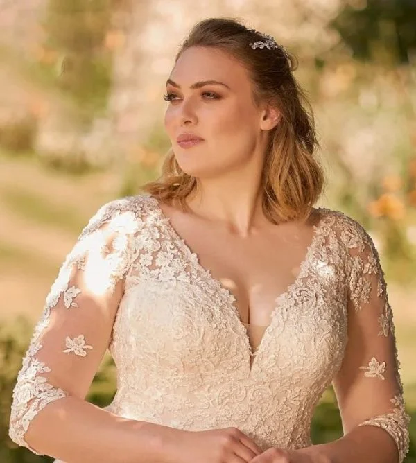 Plus size champagne wedding dress Plus size champagne wedding dress