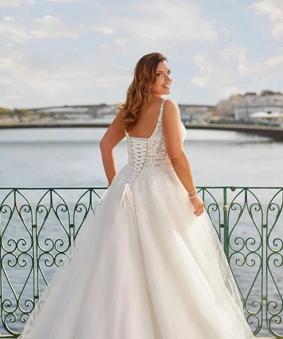 Plus size halter wedding dress