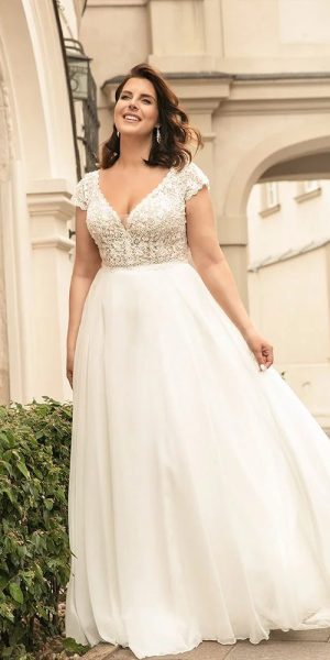 Plus size casual wedding dress