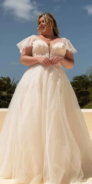 Plus size ivory wedding dress