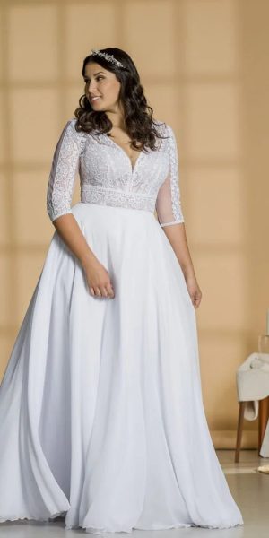 Plus size corset wedding dress